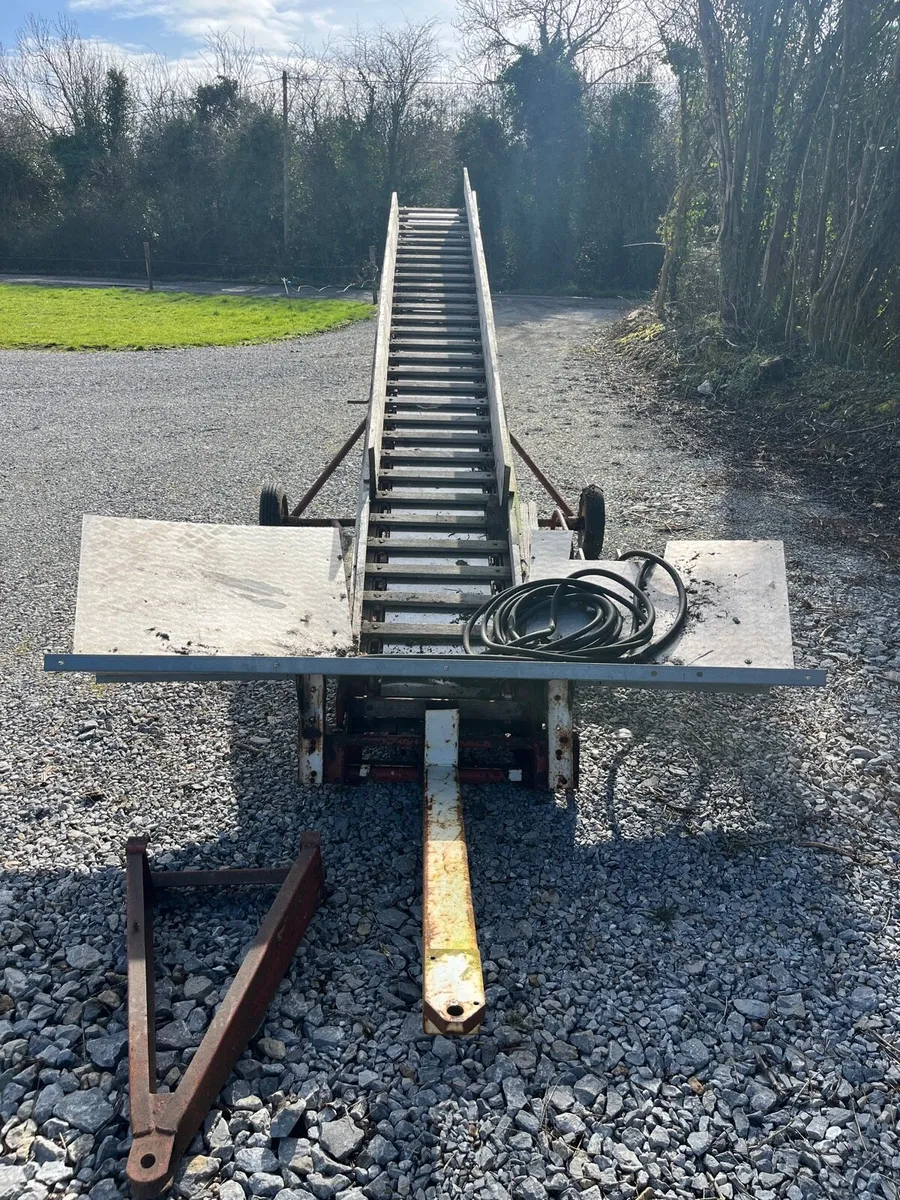 Lely level Turf elevator - Image 2