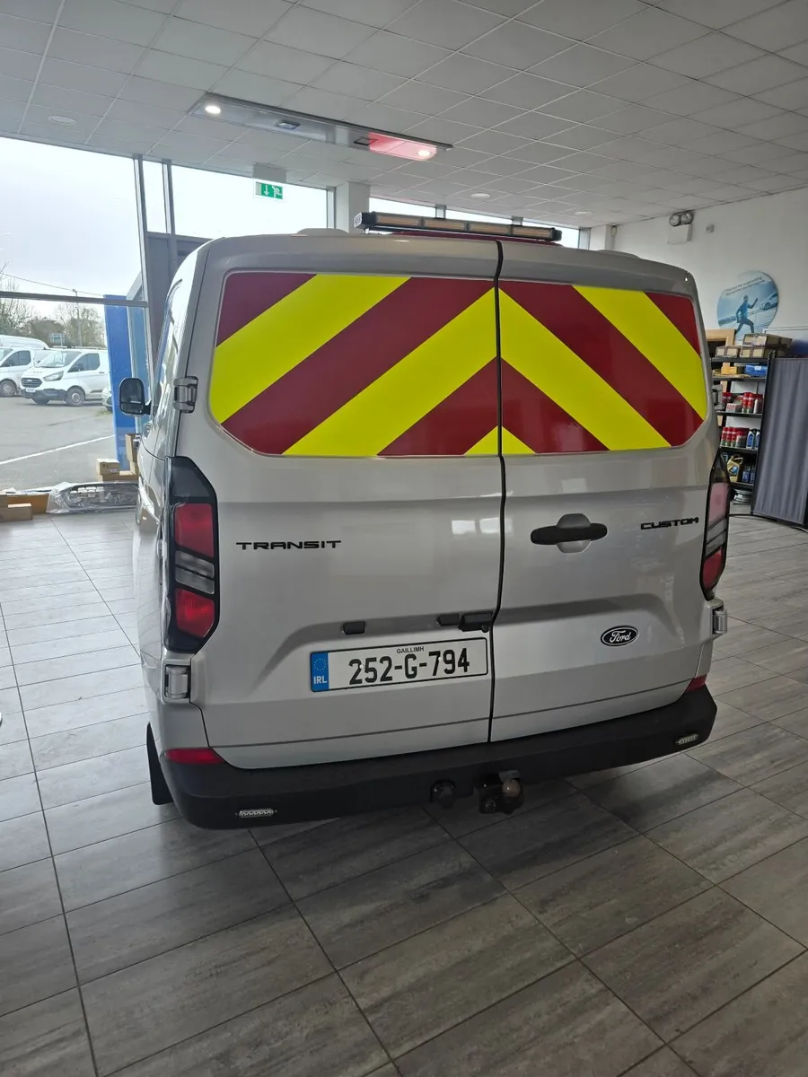 Ford Transit Custom 2025 - Image 4