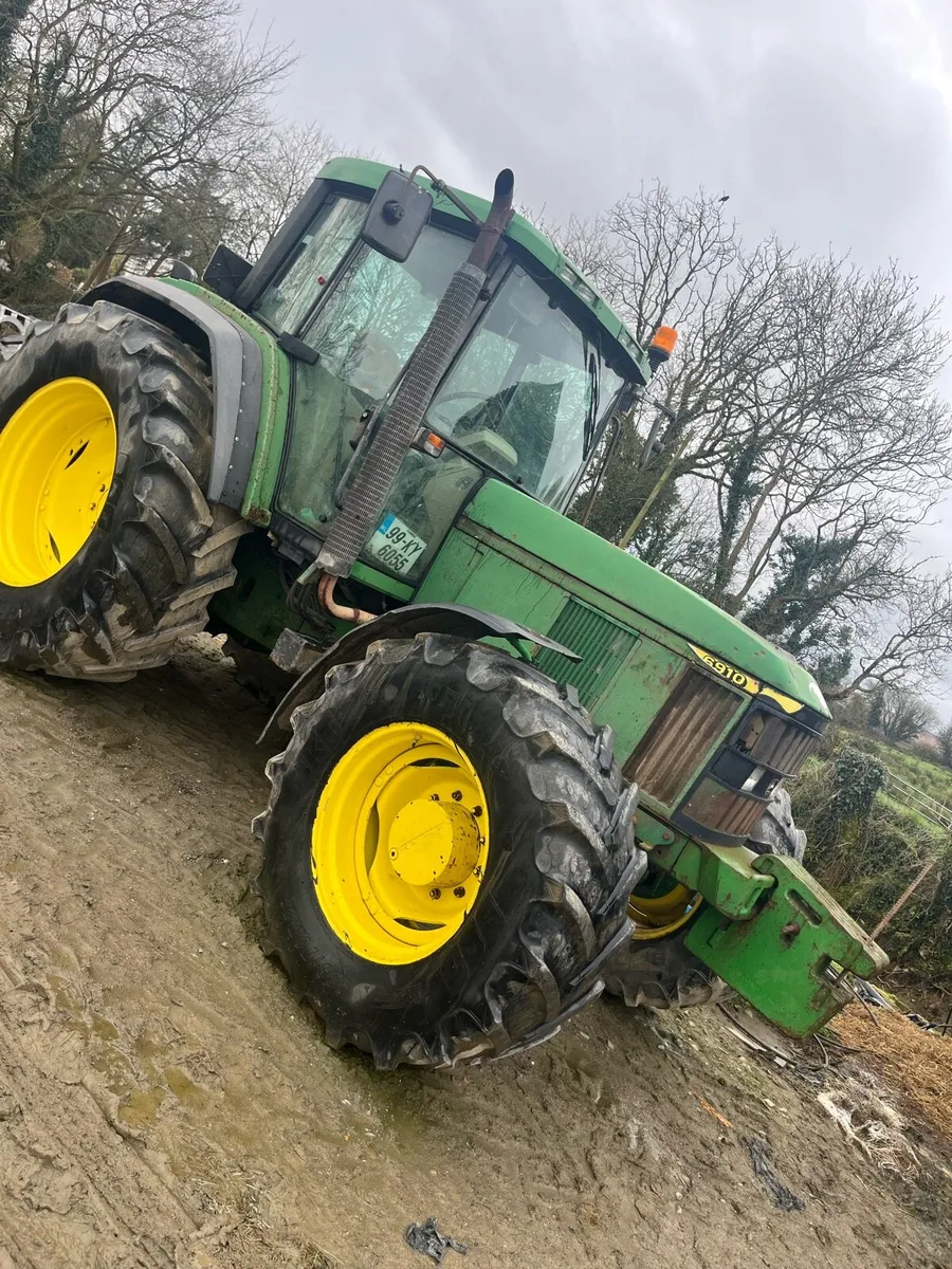 John Deere 6910 - Image 1