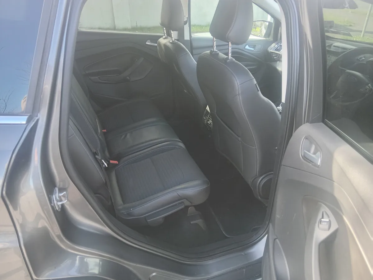 Ford Kuga 2017 - Image 3