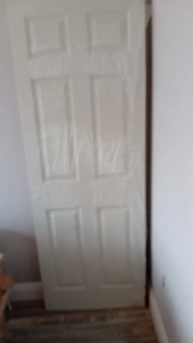 Doors & flooring - Image 4