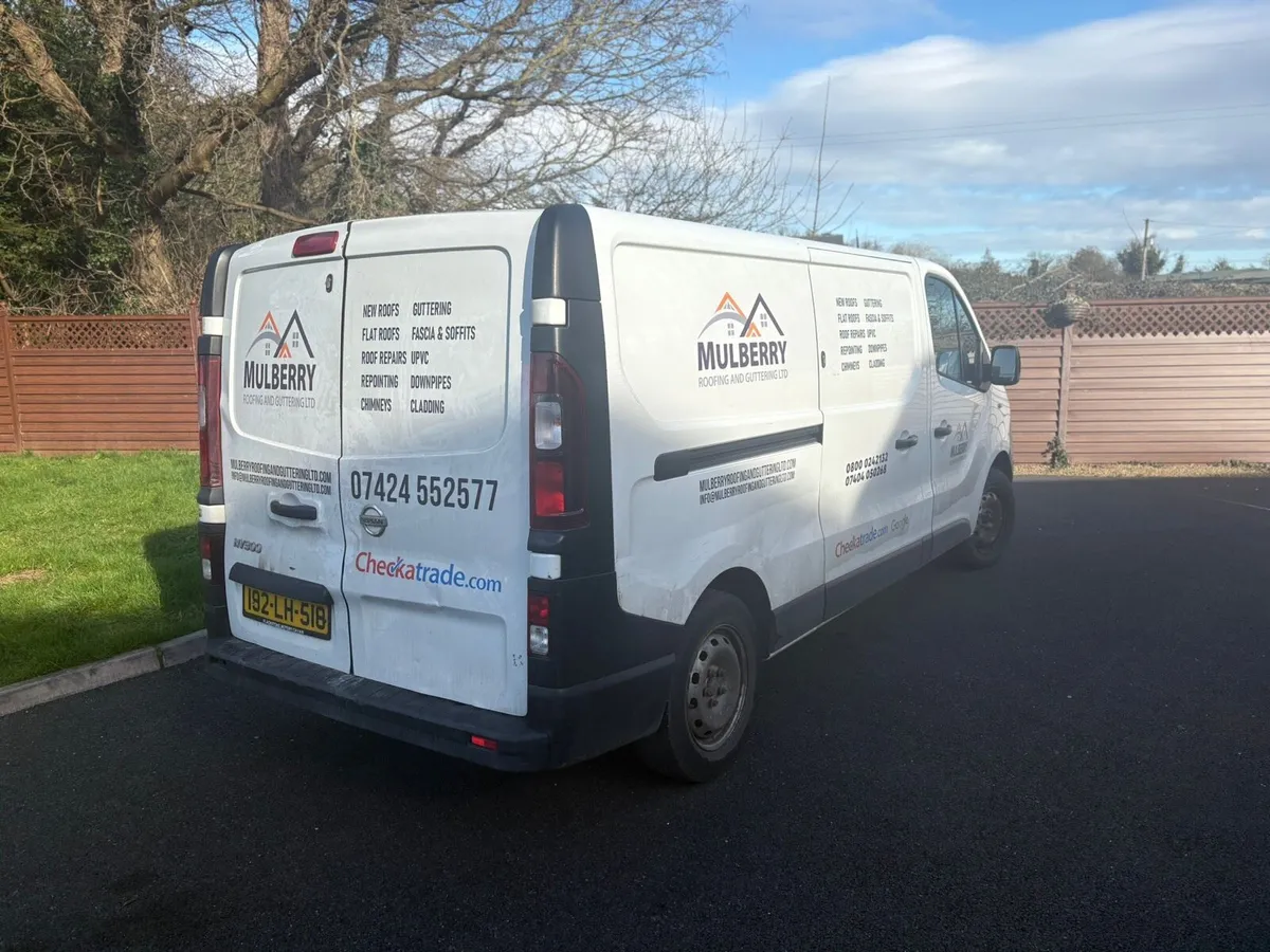 Nissan nv300 - Image 2