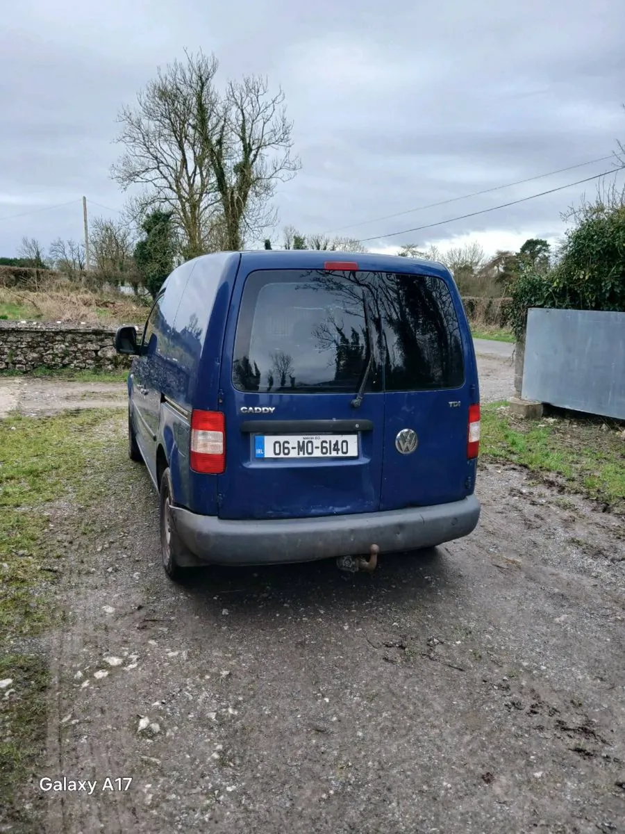 06 Caddy Van - Image 3