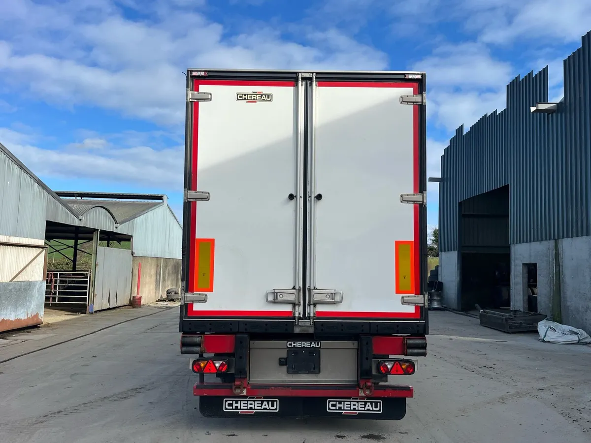 2016 chereau fridge - Image 4