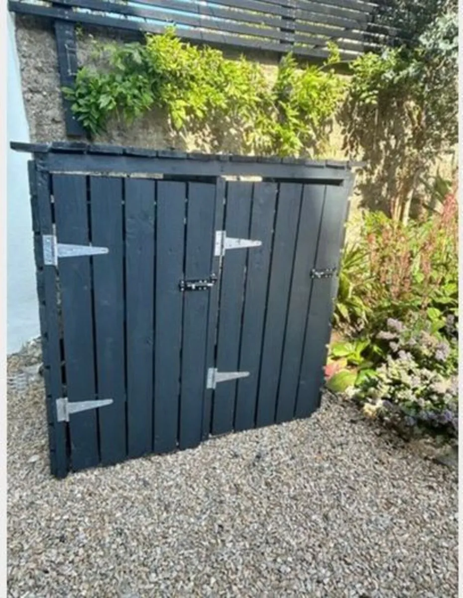 Free - Compact Wheelie bin Storage - Image 1