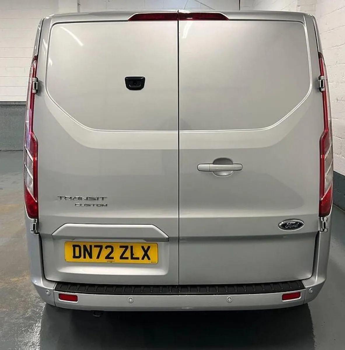 2022 Ford Transit Custom Panel Van - Image 4