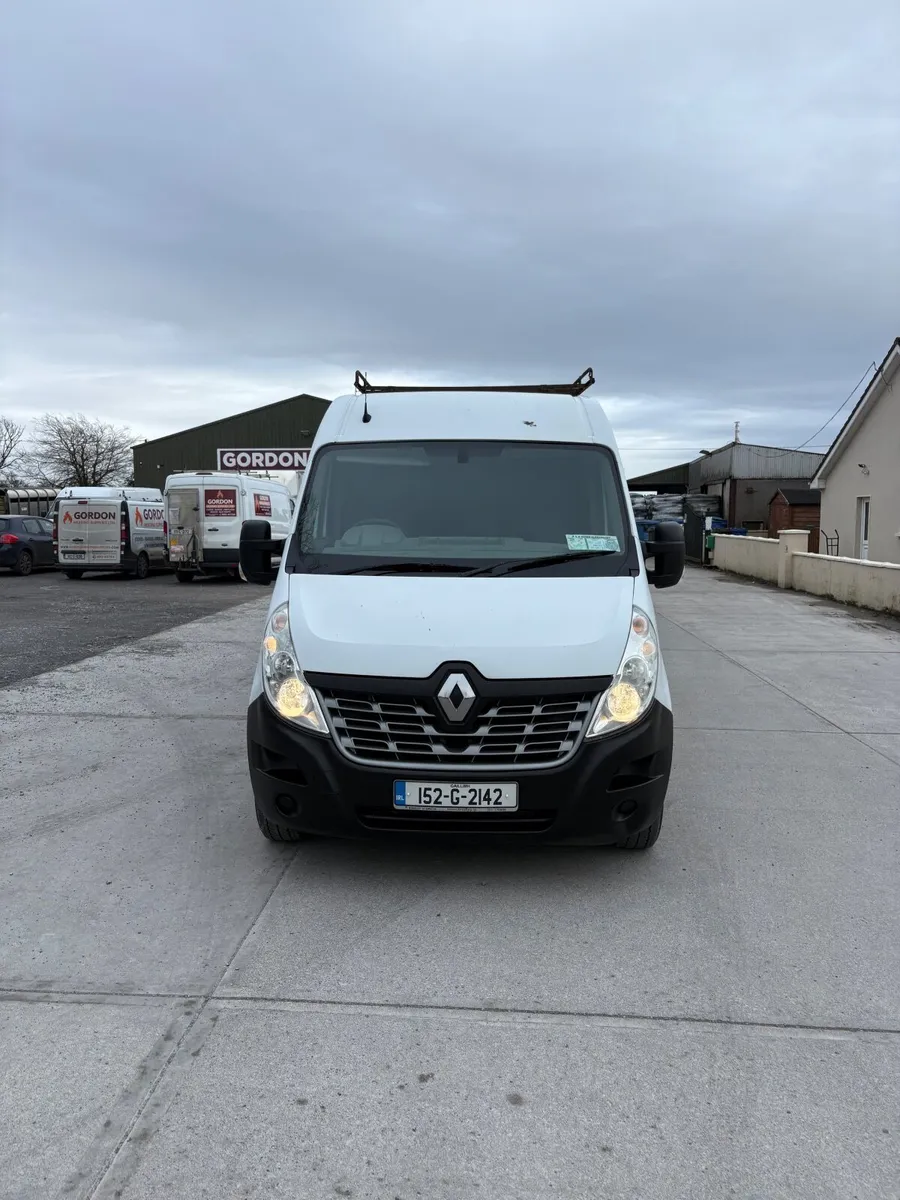 Renault Master 2015 - Image 1