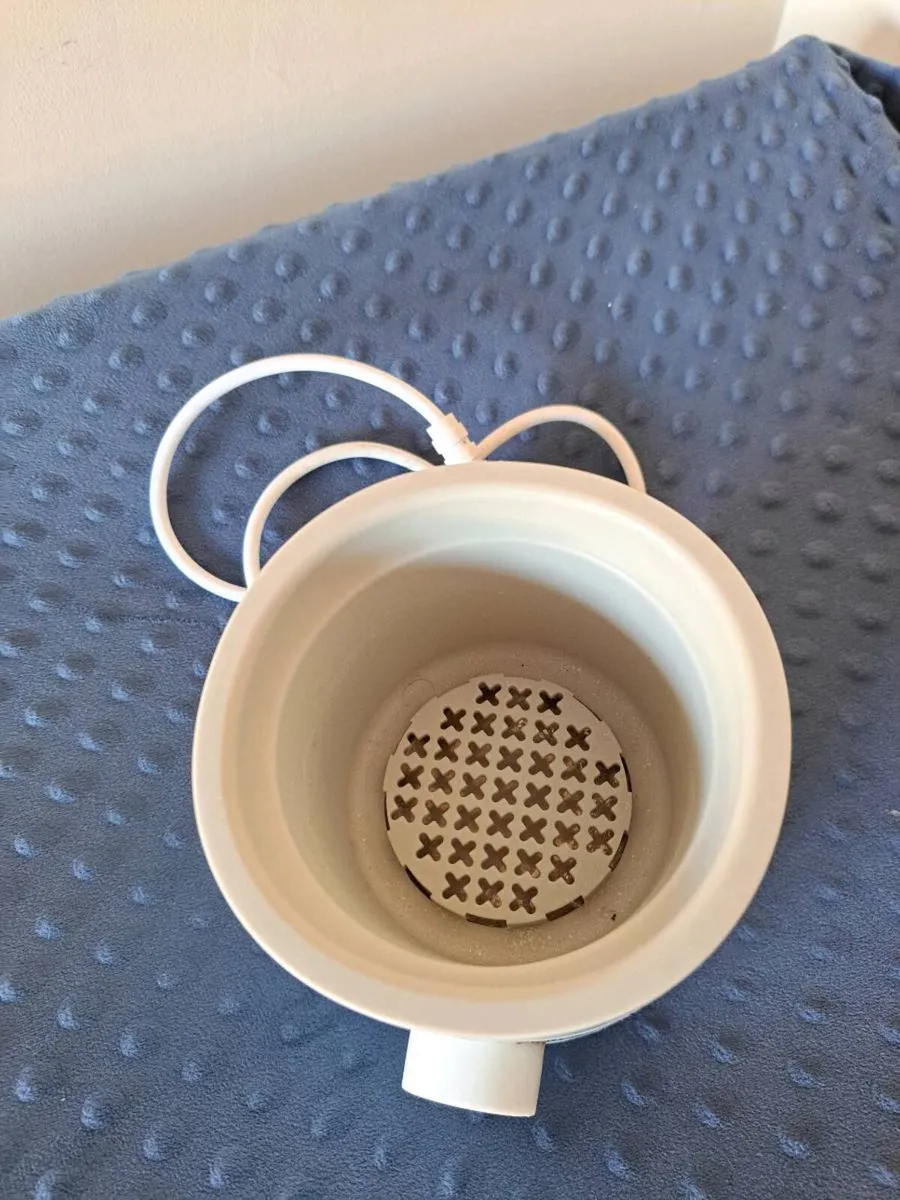 Tommee tippee bottle warmer - Image 2