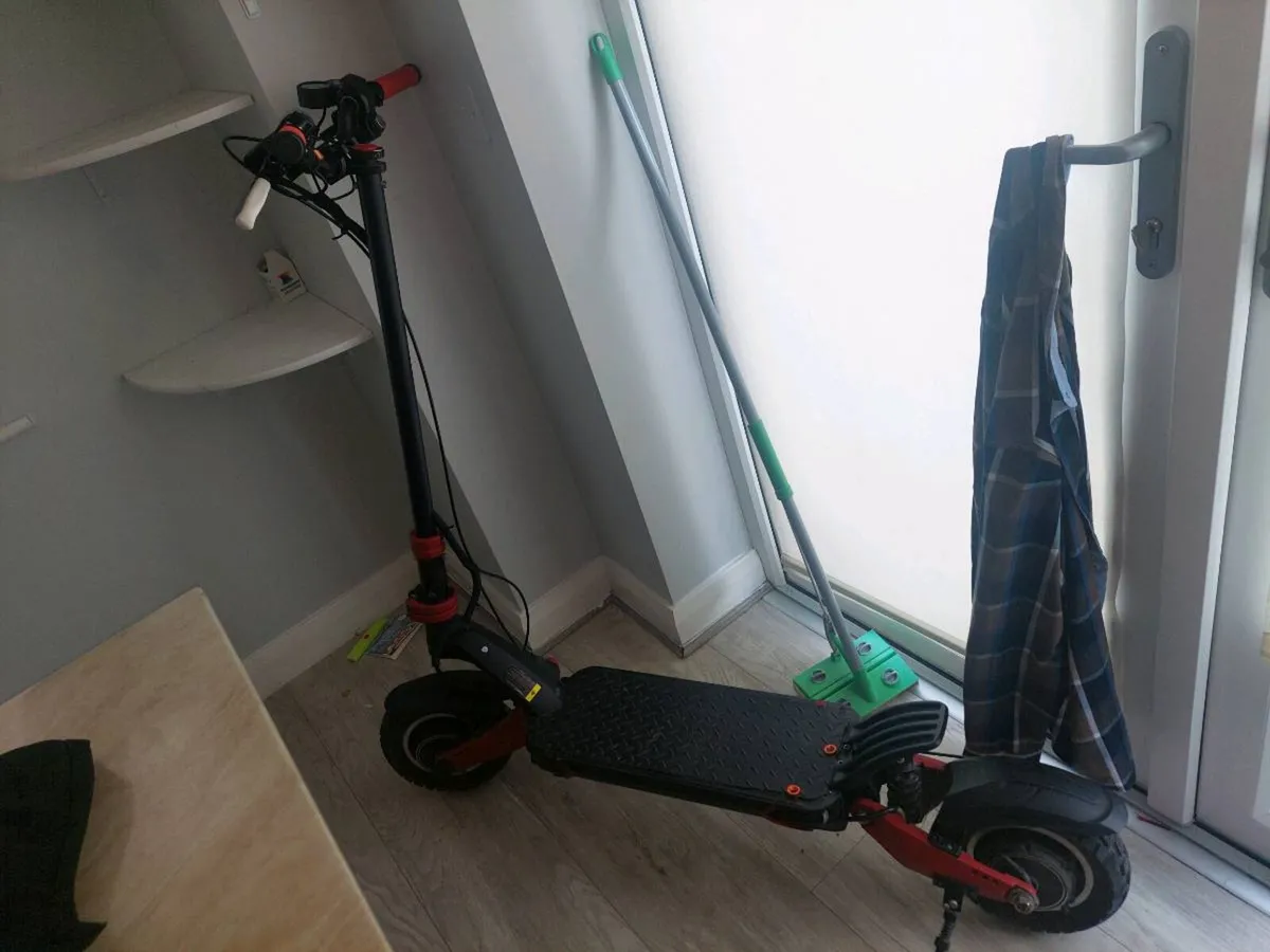 Kugoo G1 pro electric scooter - Image 1
