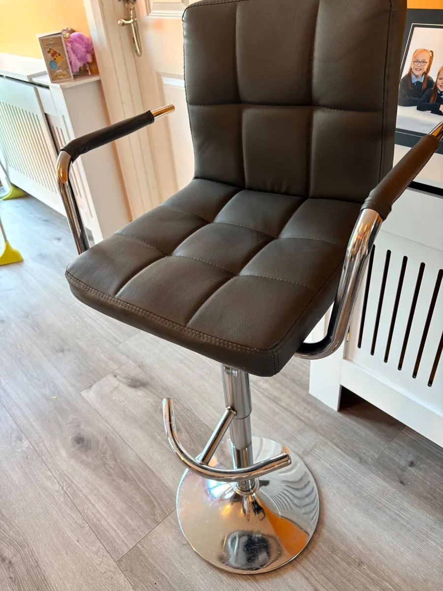 High stools - Image 3