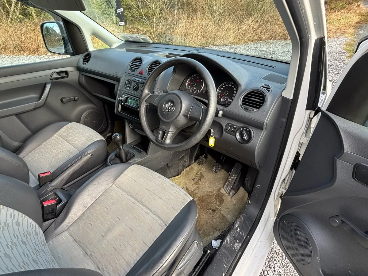 Vw caddy - Image 4