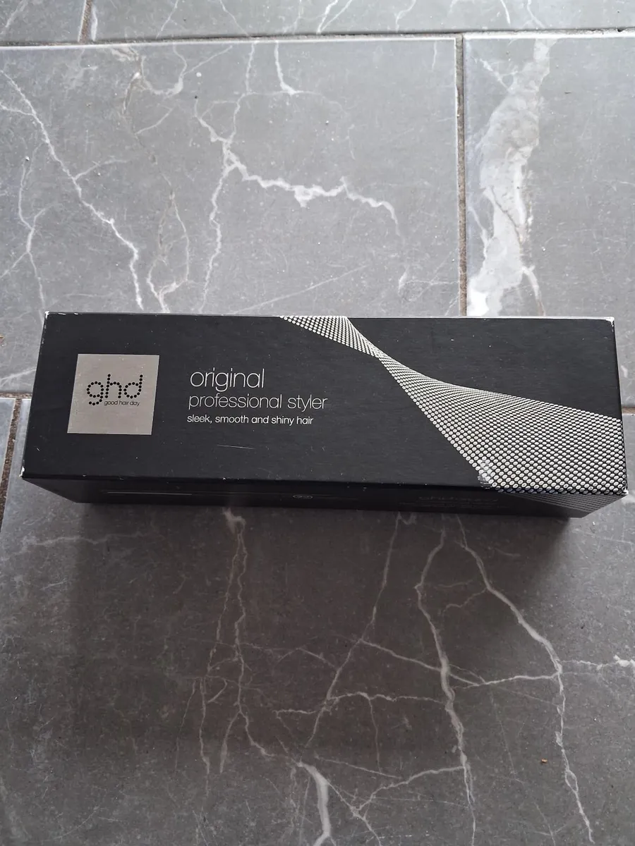 Hair Straighteners - Image 1