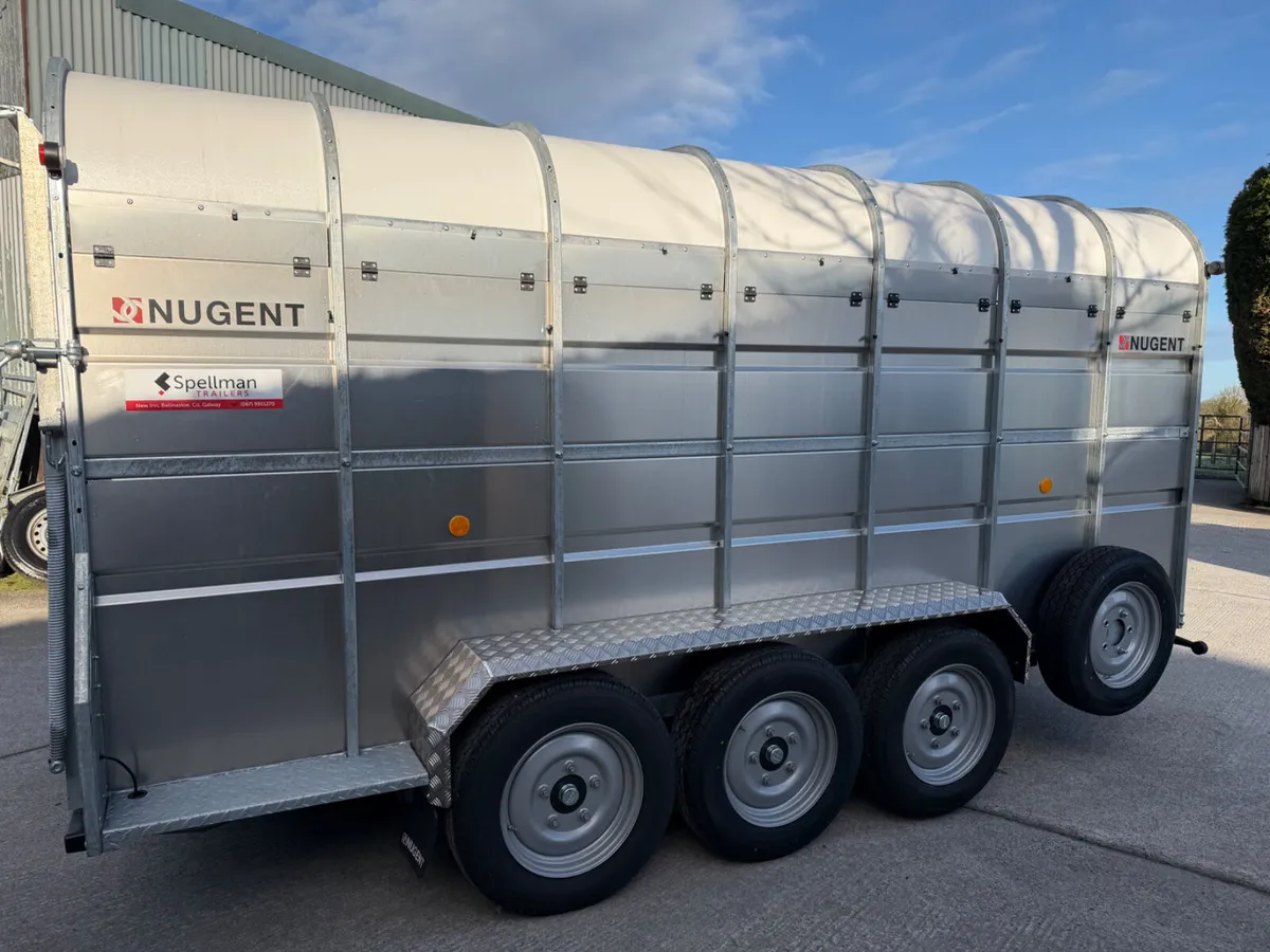 Nugent livestock trailer - Image 2