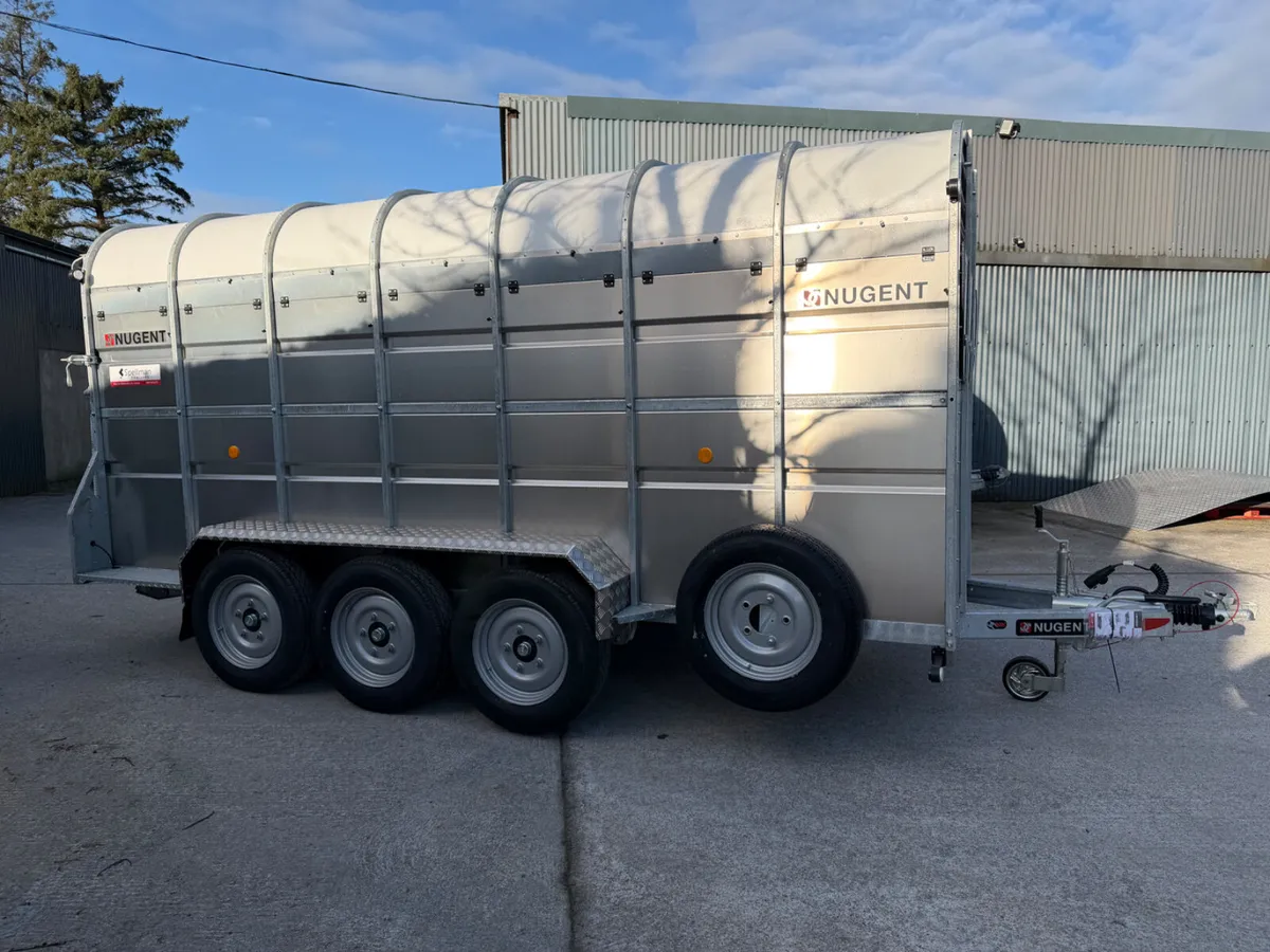 Nugent livestock trailer - Image 1