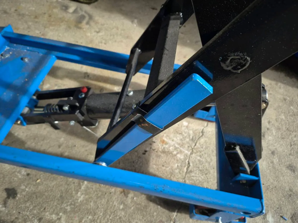 Scissor lift trolley - Image 4