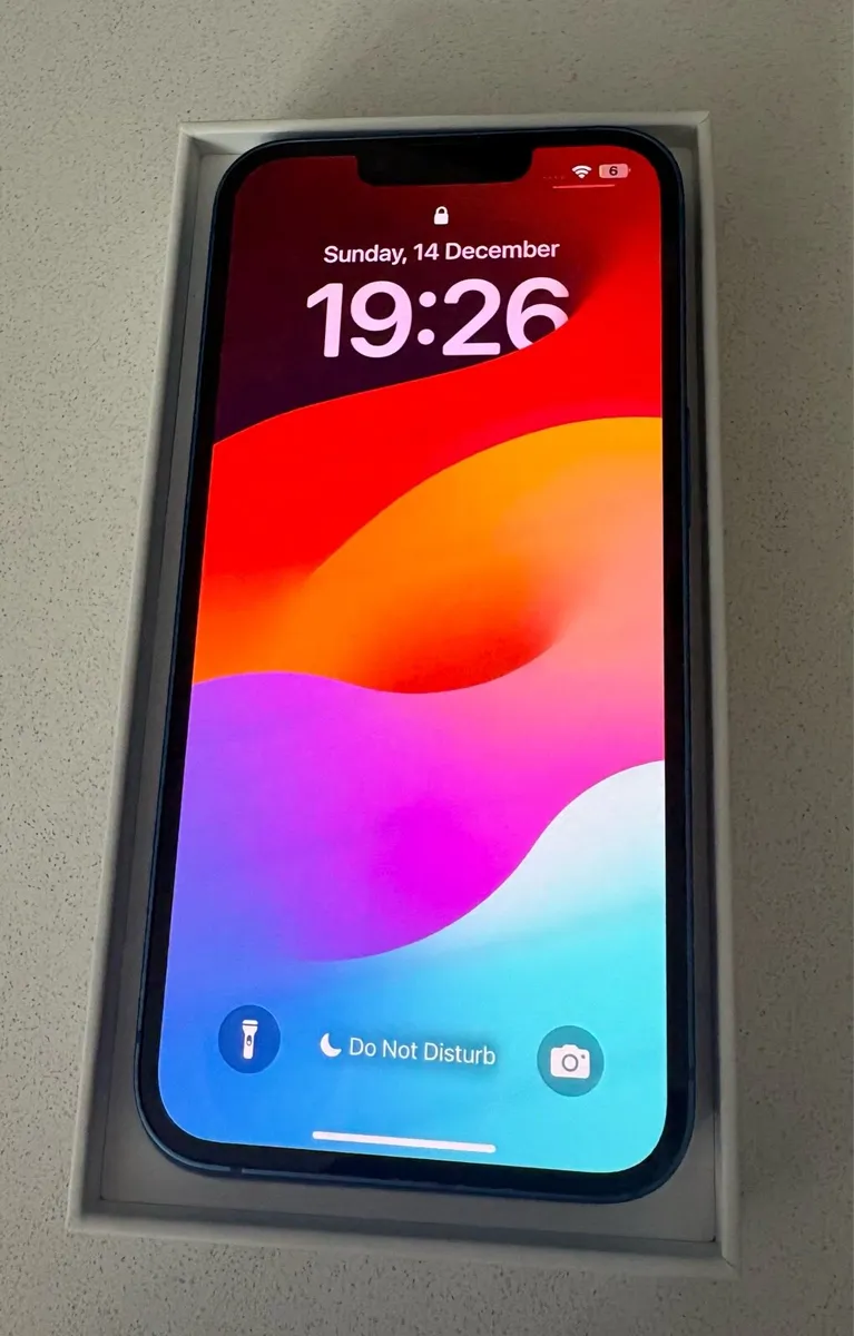 iPhone 13 - Image 1