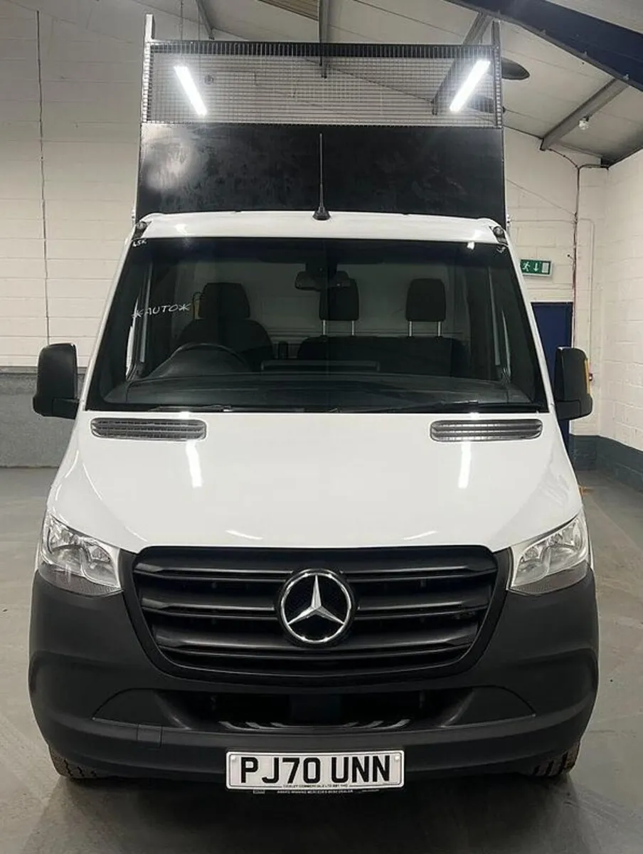 2020 Mercedes-Benz Sprinter Tipper Van - Image 2