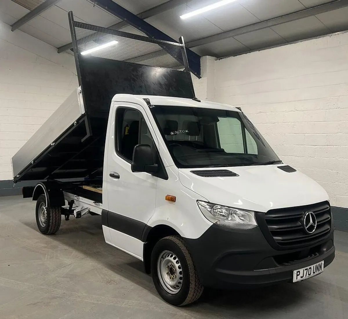 2020 Mercedes-Benz Sprinter Tipper Van - Image 3
