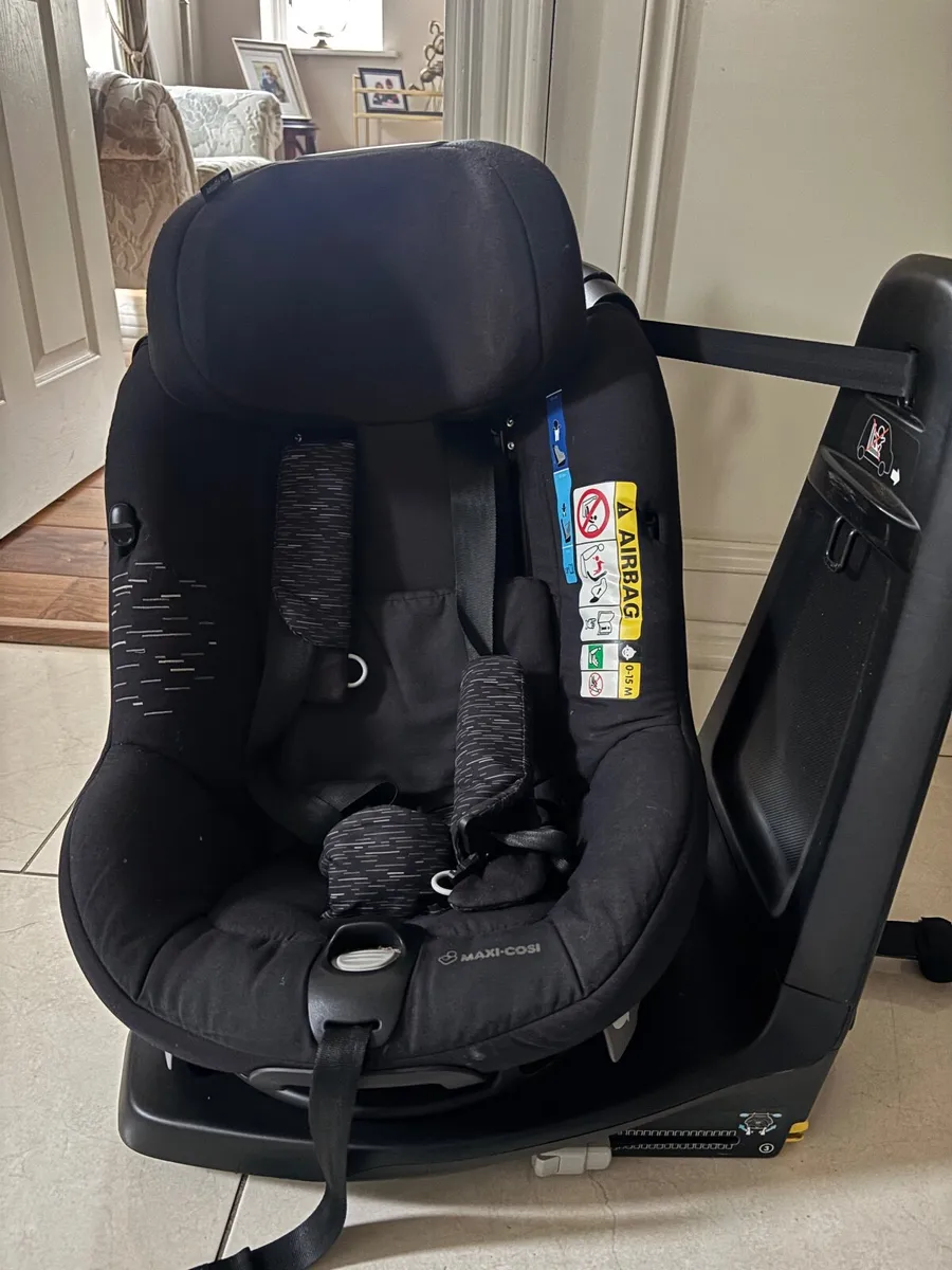Baby seat - Image 1