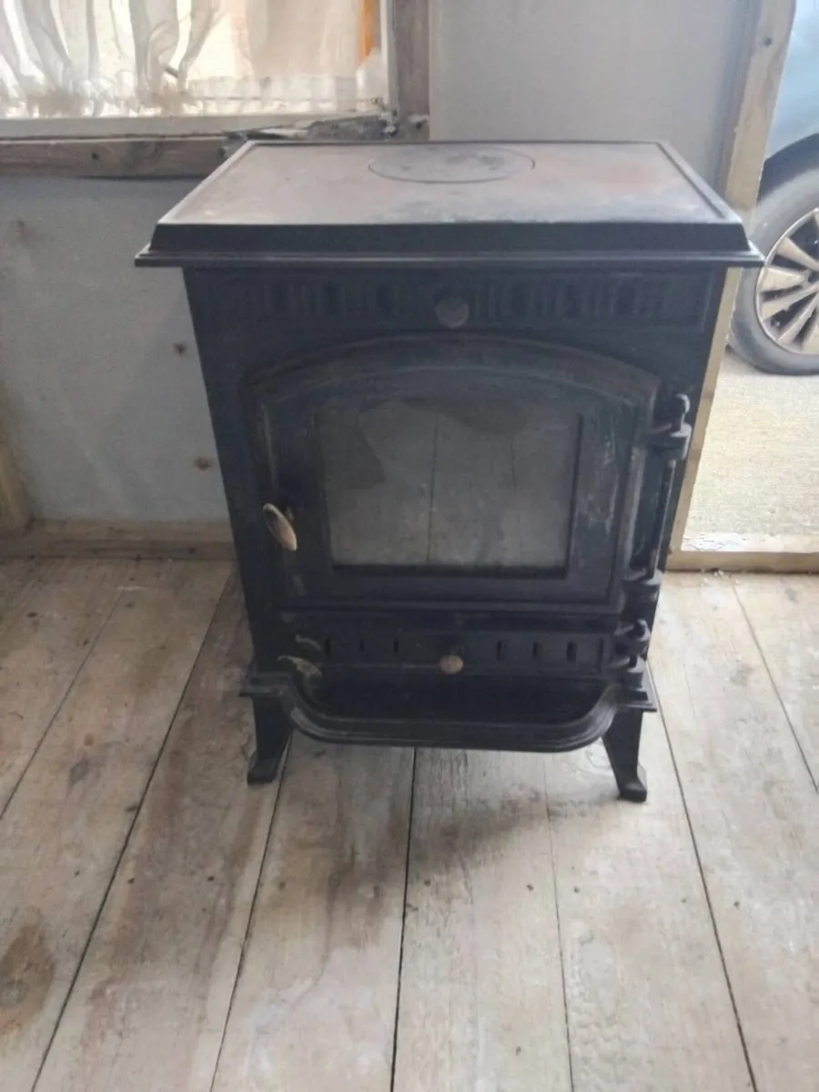 Stove - Image 1