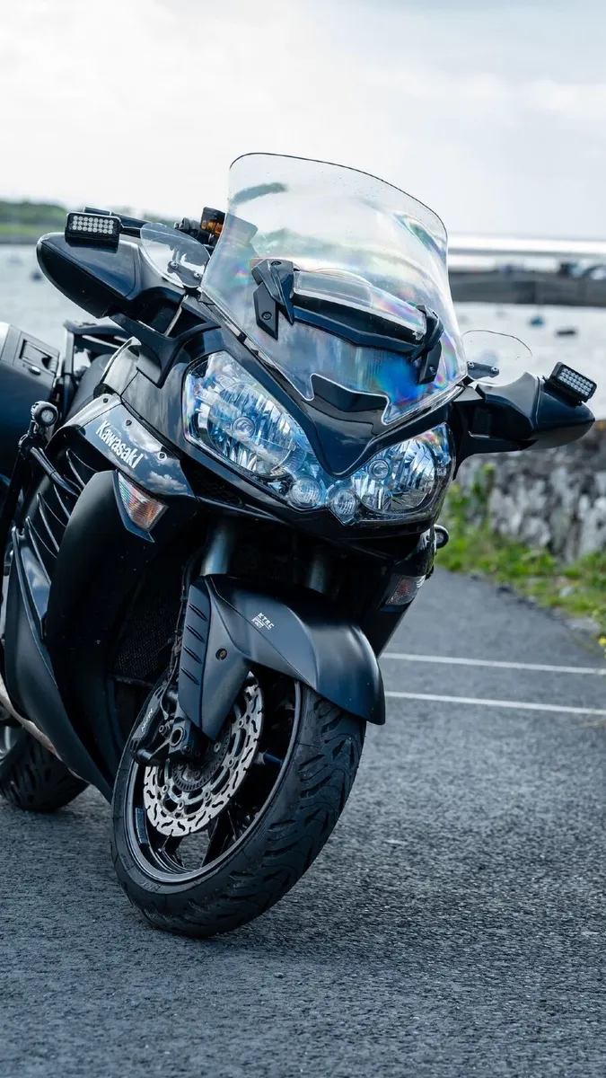 Kawasaki GTR1400 GTR ZZR BMW K 2015 - Image 1