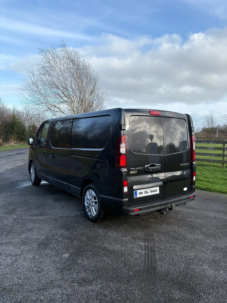 2018 Renault Trafic Sport - Image 4