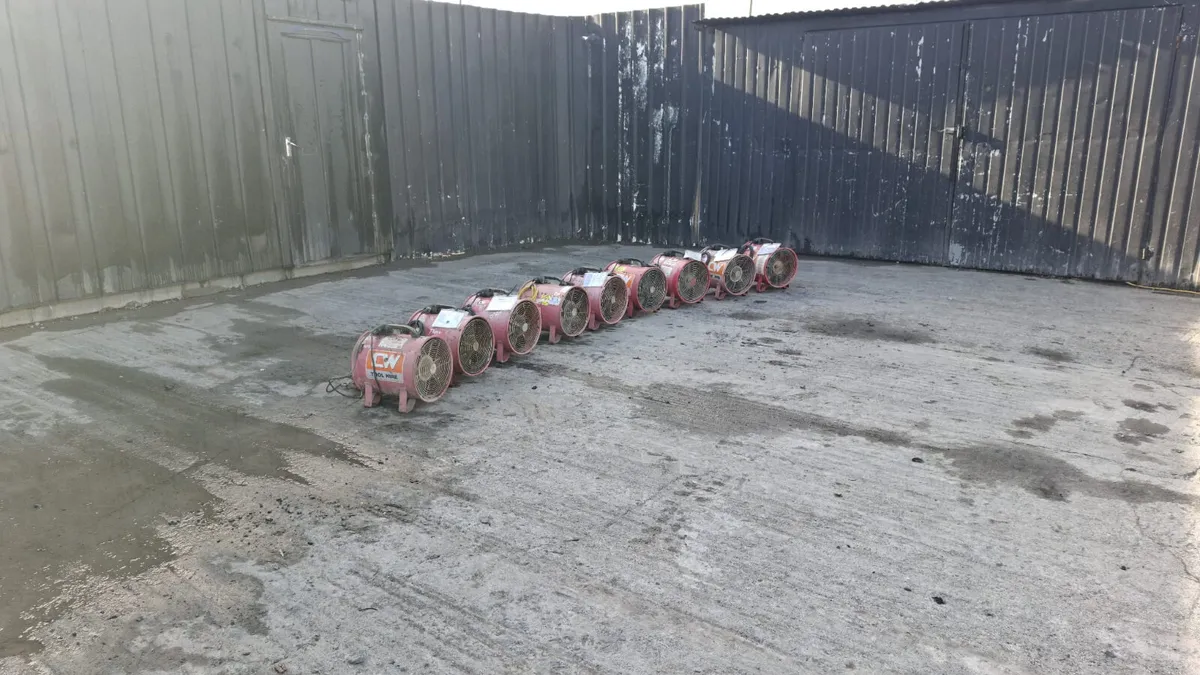 Elite Fume Extractor - Image 1