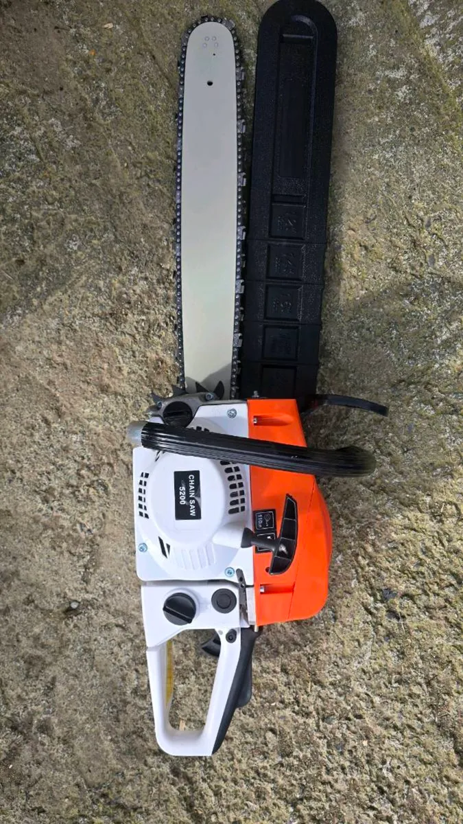 Unused TM US Tools Petrol Chainsaw - Image 2