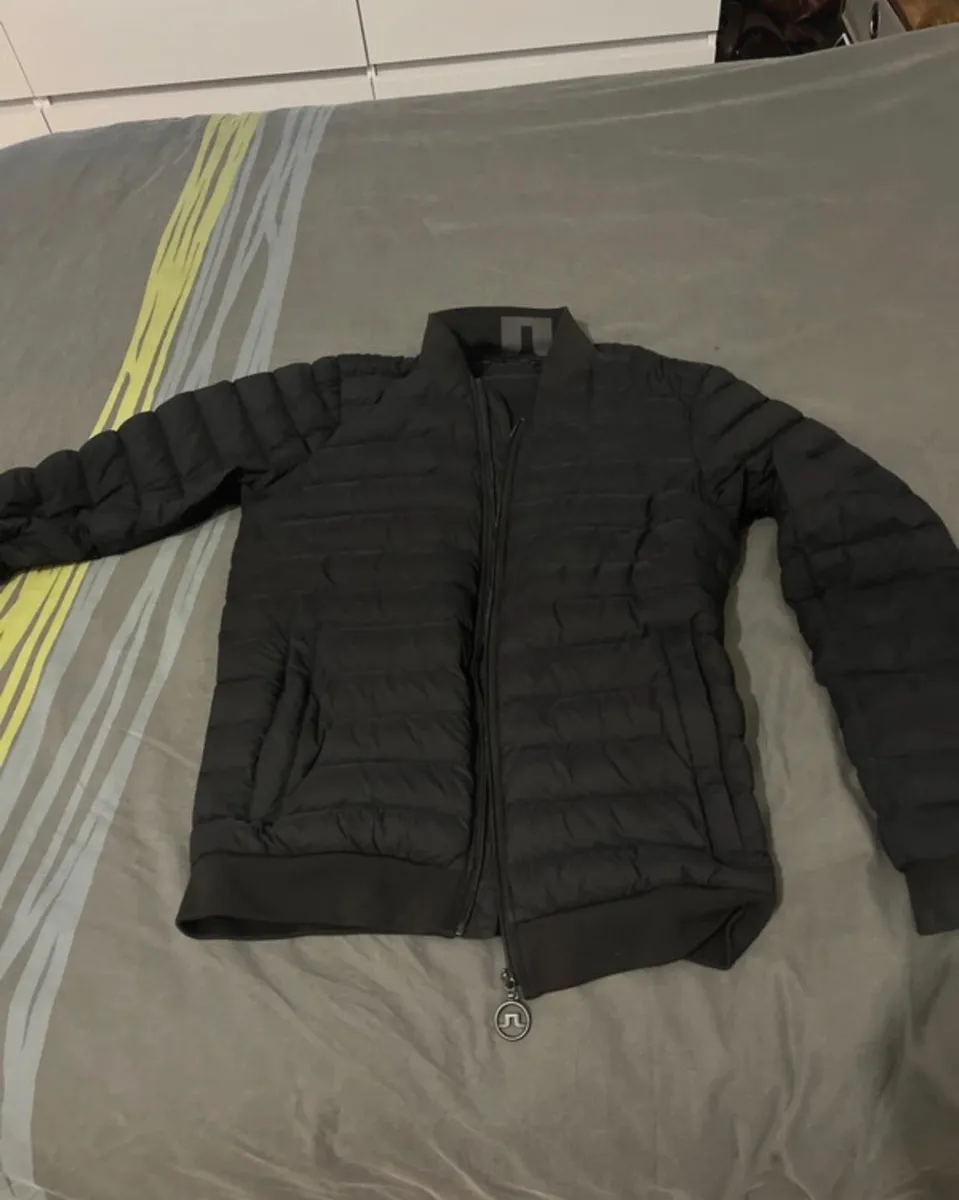 J.Lindeberg - Image 1