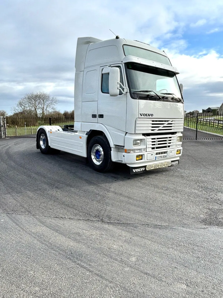 Volvo fh12 xl show truck - Image 1