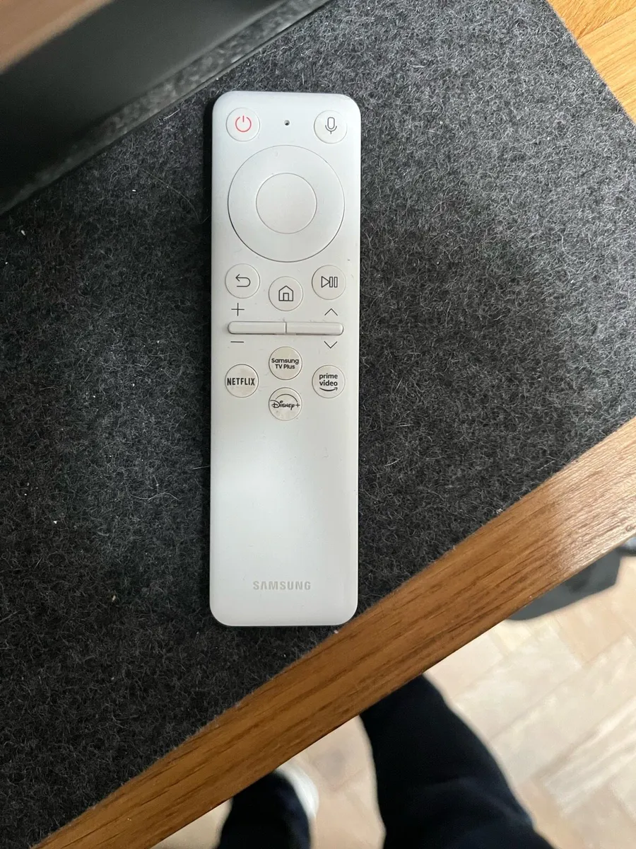 Samsung M8 smart monitor - Image 4