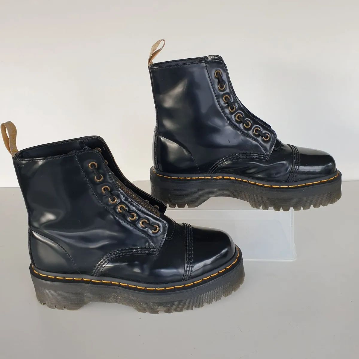 Dr Martens vegan sinclair platform boots size 9 - Image 2