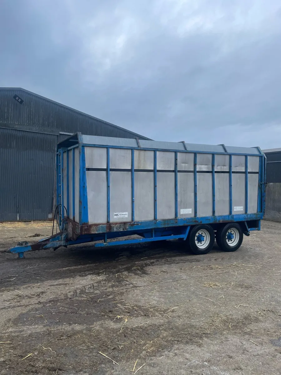 18’ cattle trailer - Image 1