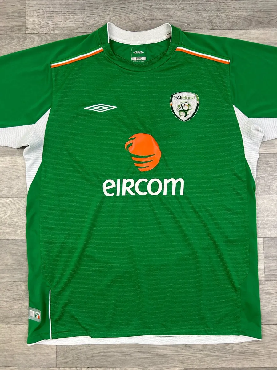 Vintage 2004 Umbro Ireland Home Jersey Shirt Large - Image 2