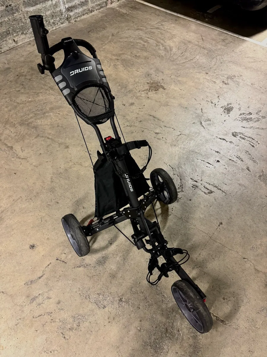 Druids 3 Wheel Golf Trolley - Black/Grey - Image 1