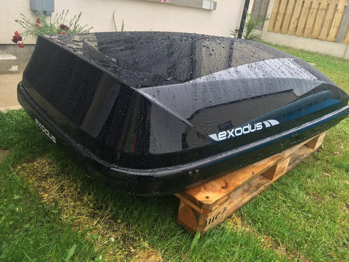 Exodus roof box - Image 1