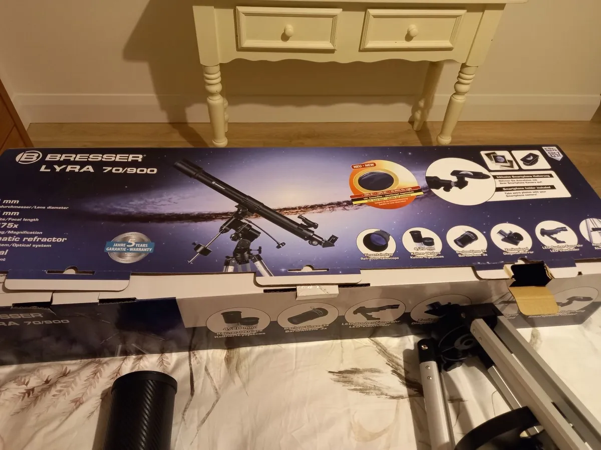Telescope Bresser Lyra 70/900 EQ3 - Image 1