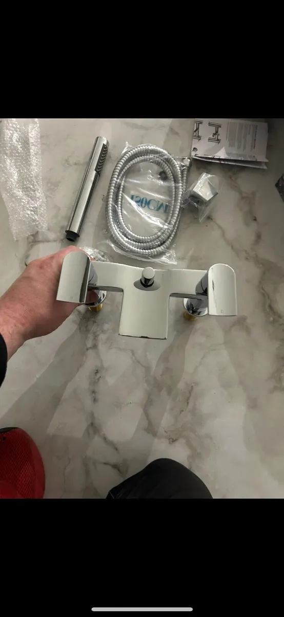 Sinks & pedestals  bath taps - Image 4