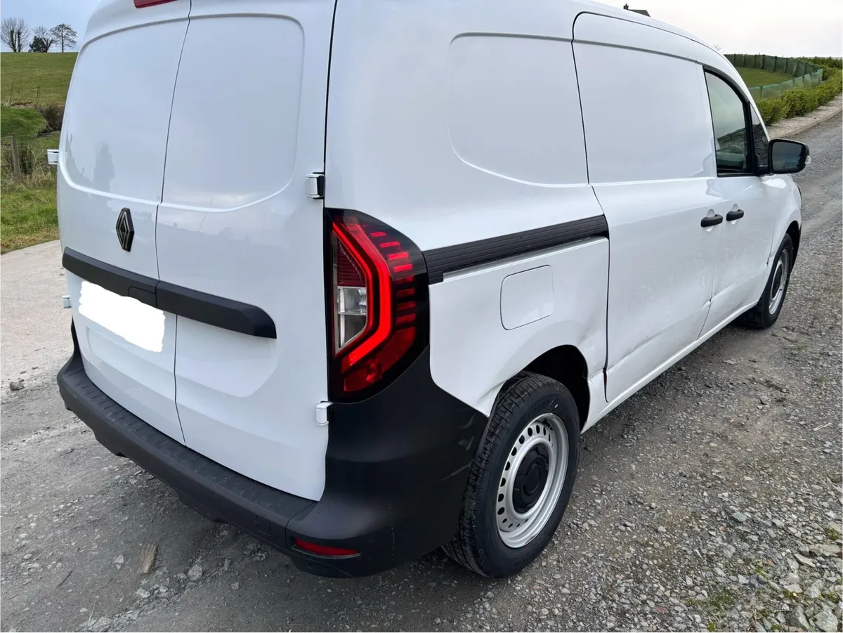 242 Renault Kangoo 2024 - Image 4