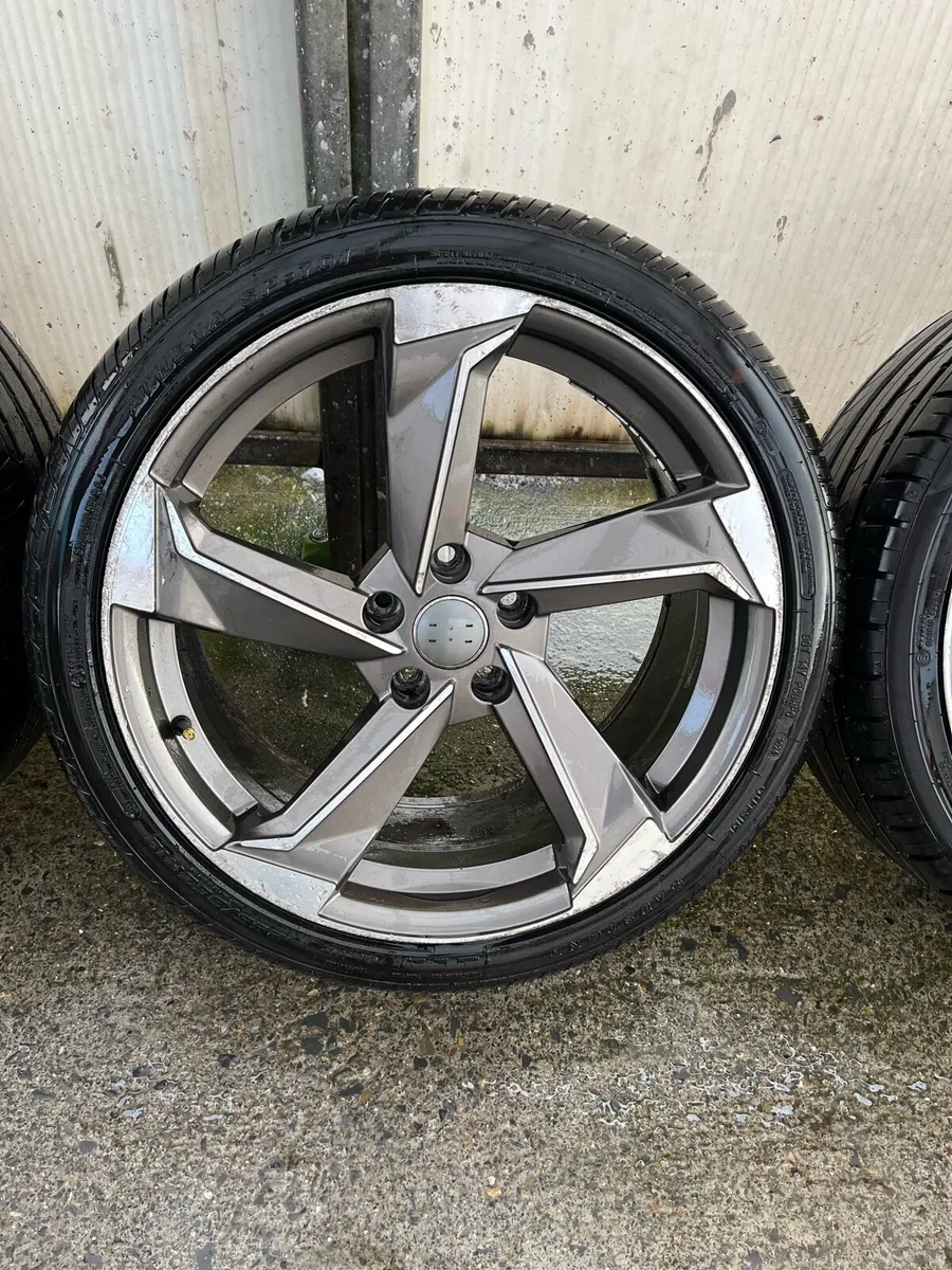 19” TTRS Twist - Image 4