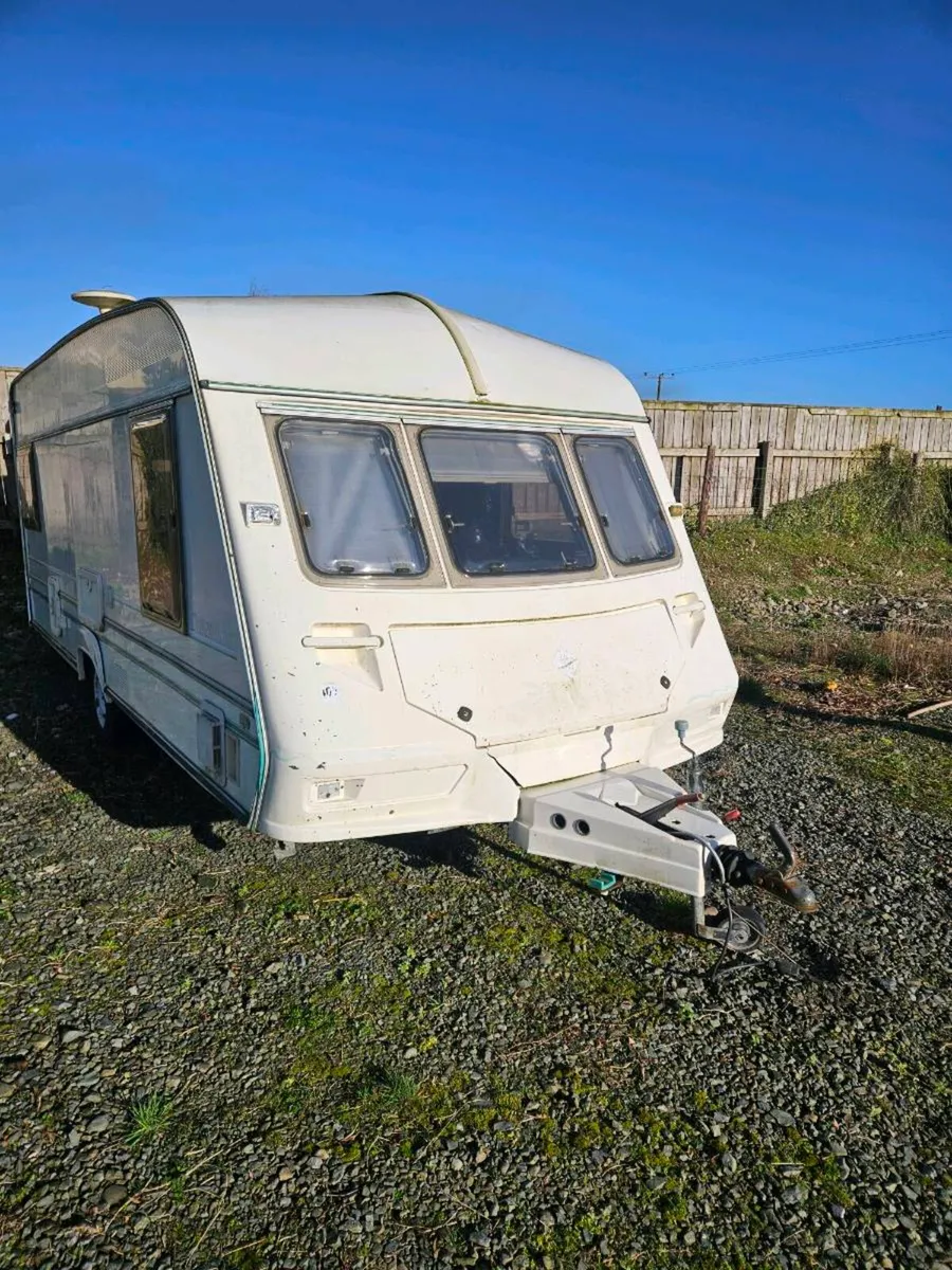 Caravan - Image 2