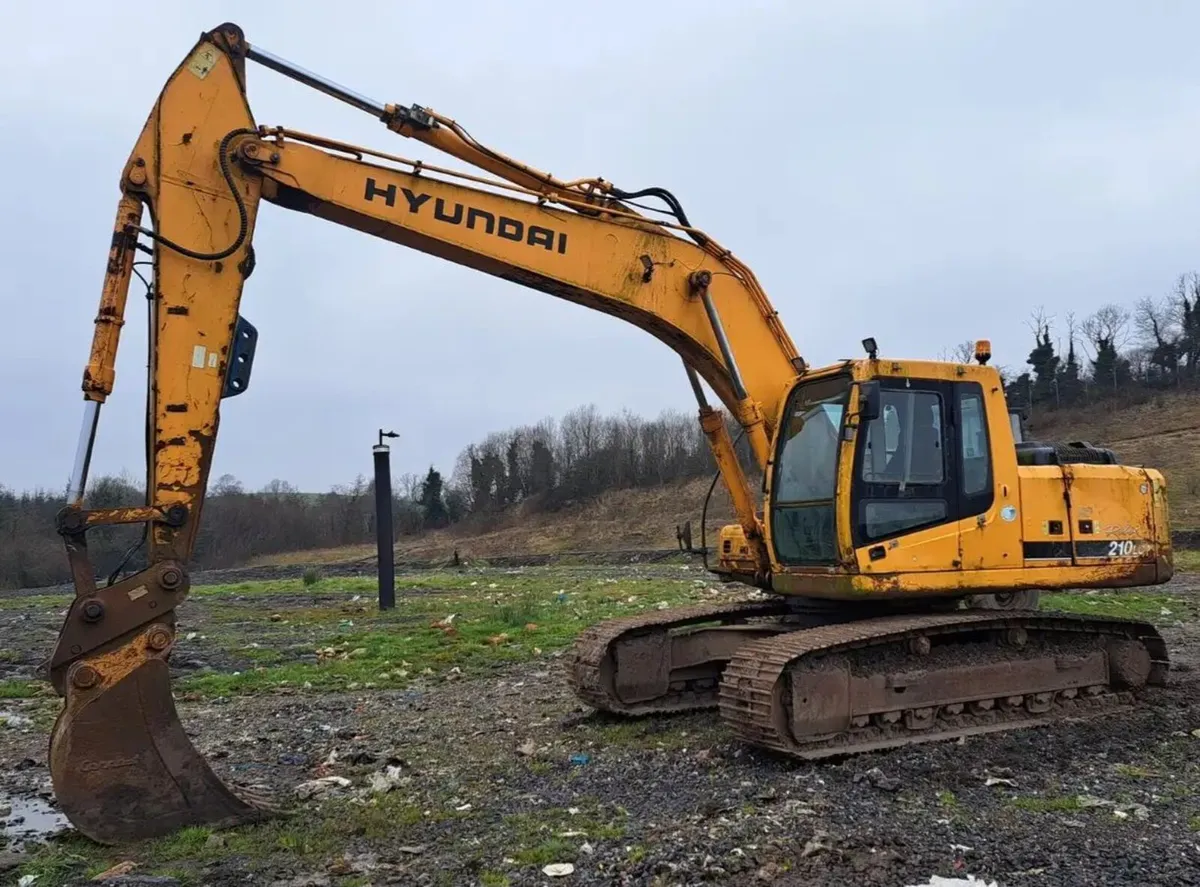 Hyundai Robex 21 ton excavator digger 3000 hours - Image 1