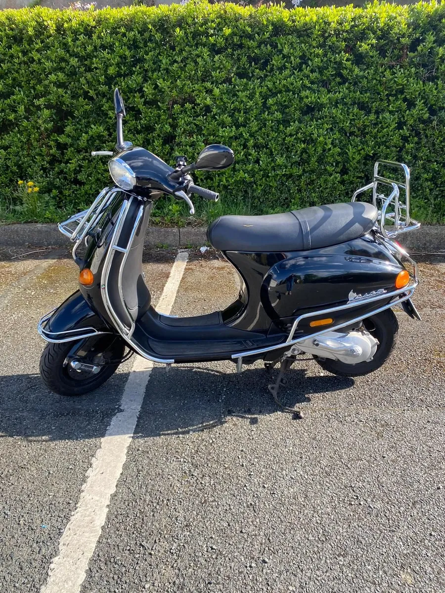 Vespa Piaggio ET2 49cc - Image 3