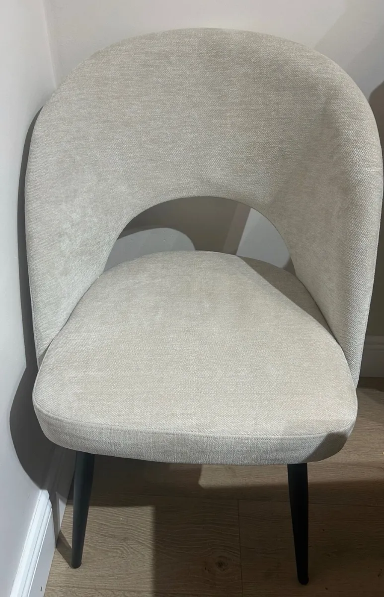Right Style Chairs - Image 2
