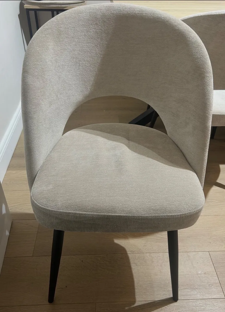 Right Style Chairs - Image 3