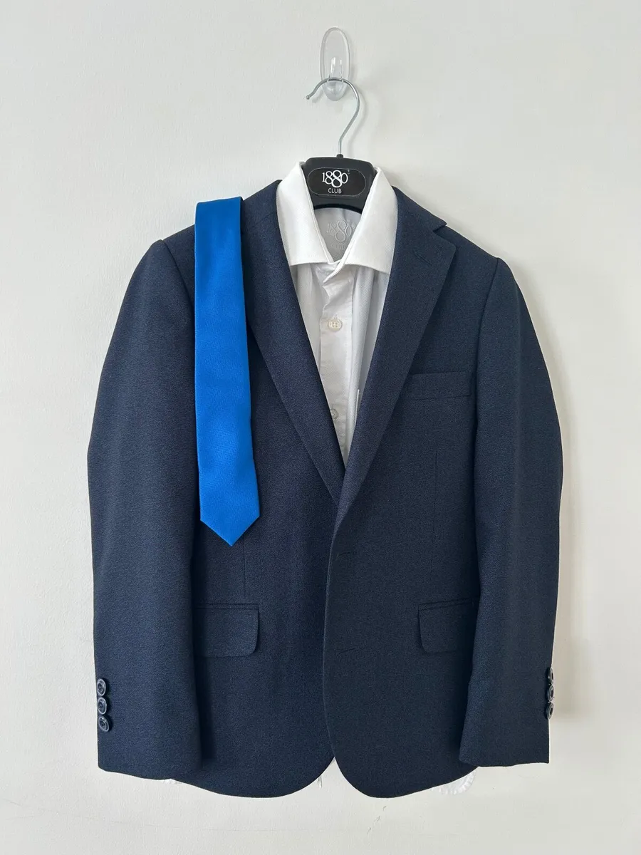 Boys Suit - 8/9 year old - Image 1