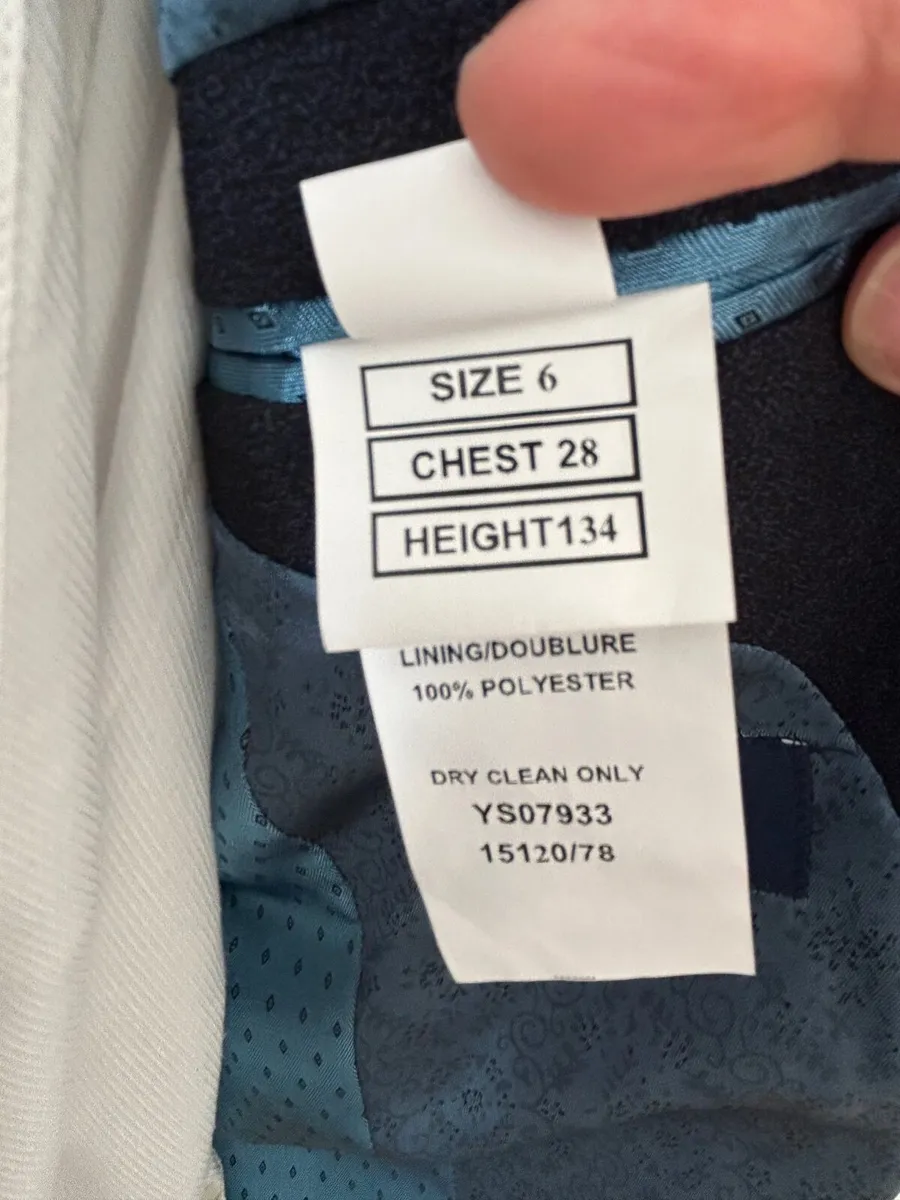 Boys Suit - 8/9 year old - Image 3