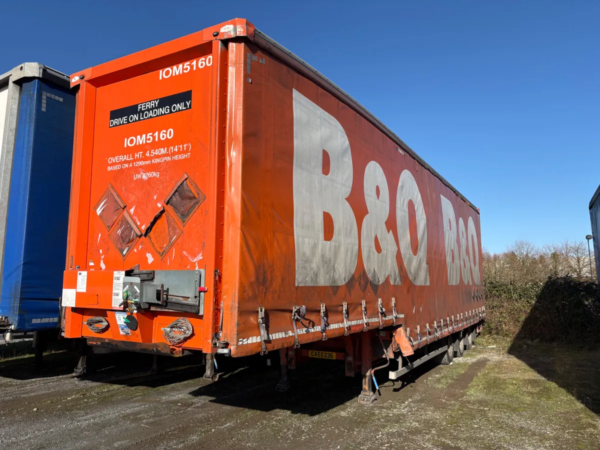 2018 4.6m double decks - Image 1