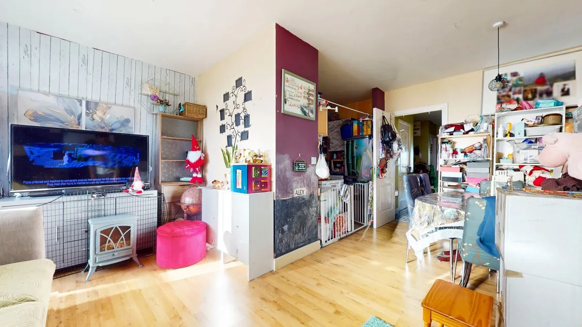 2 Bedroom Apartment - Image 3