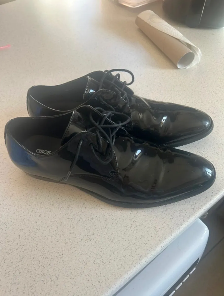 Black shiny Men's dress shoes - Image 2